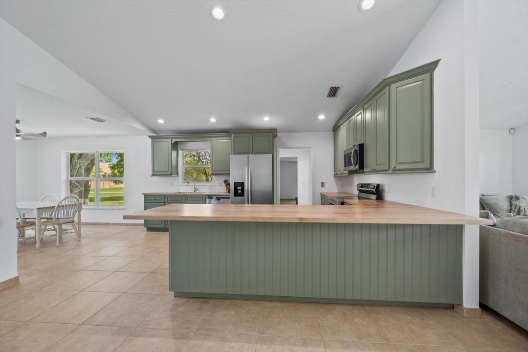 На продажу: $4,995,000 (8 спален, 7 ванн, 5886 Квадратных фут)