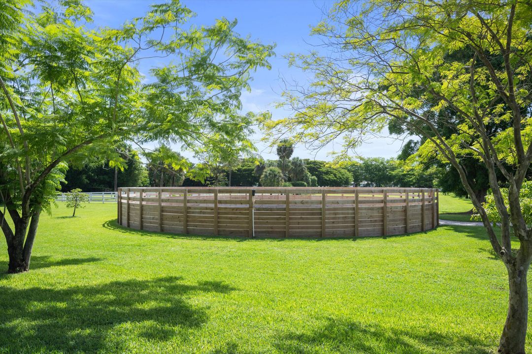 На продажу: $4,995,000 (8 спален, 7 ванн, 5886 Квадратных фут)