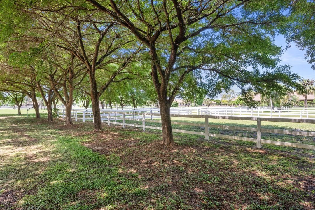 На продажу: $4,995,000 (8 спален, 7 ванн, 5886 Квадратных фут)