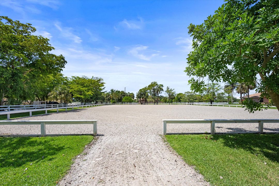 На продажу: $4,995,000 (8 спален, 7 ванн, 5886 Квадратных фут)