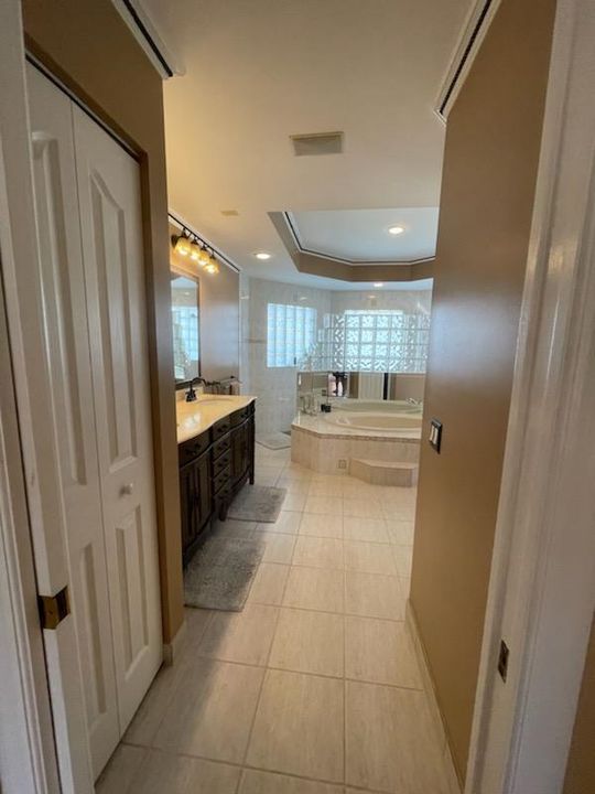 Active With Contract: $6,000 (4 beds, 2 baths, 2492 Square Feet)