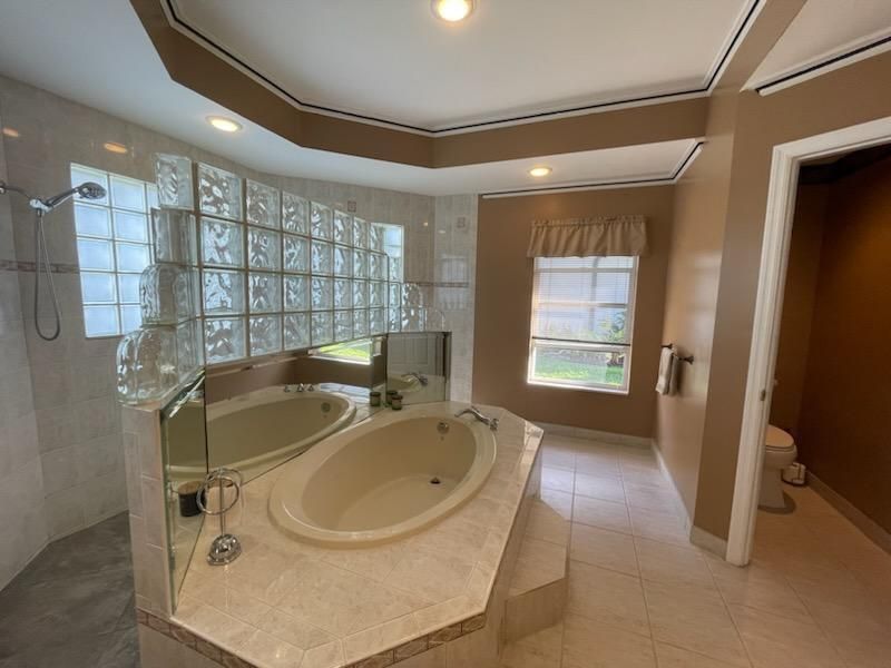 Active With Contract: $6,000 (4 beds, 2 baths, 2492 Square Feet)