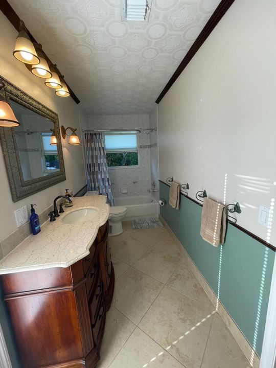 Active With Contract: $6,000 (4 beds, 2 baths, 2492 Square Feet)