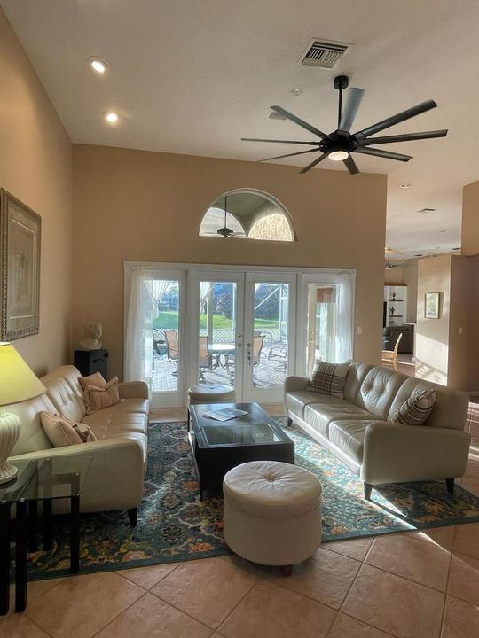 Active With Contract: $6,000 (4 beds, 2 baths, 2492 Square Feet)