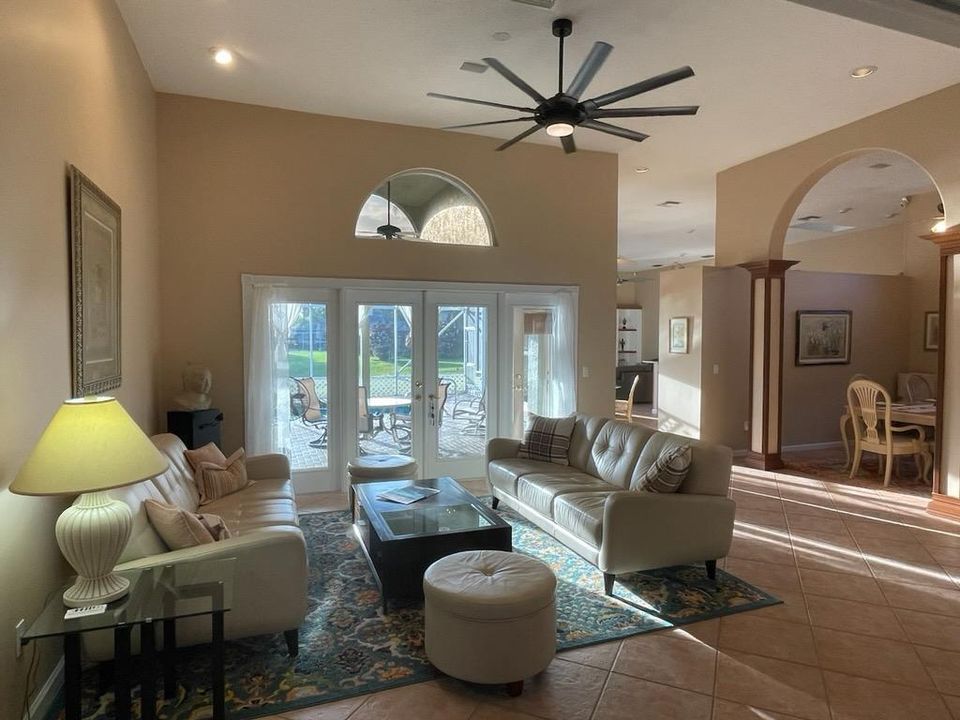 Active With Contract: $6,000 (4 beds, 2 baths, 2492 Square Feet)