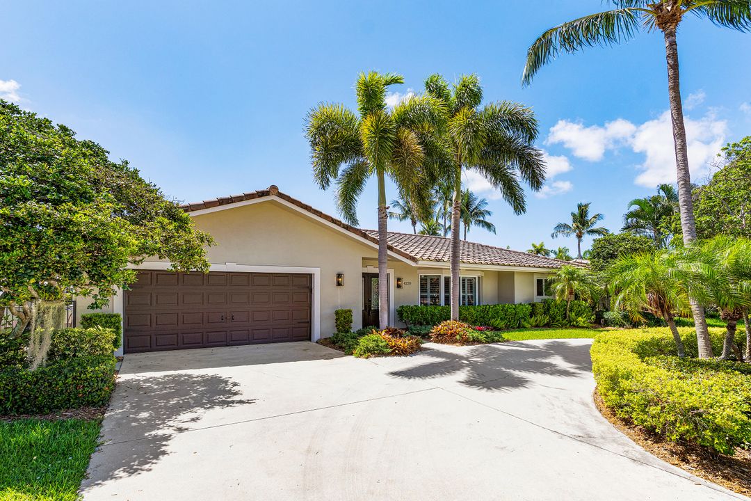 На продажу: $2,075,000 (3 спален, 2 ванн, 1900 Квадратных фут)