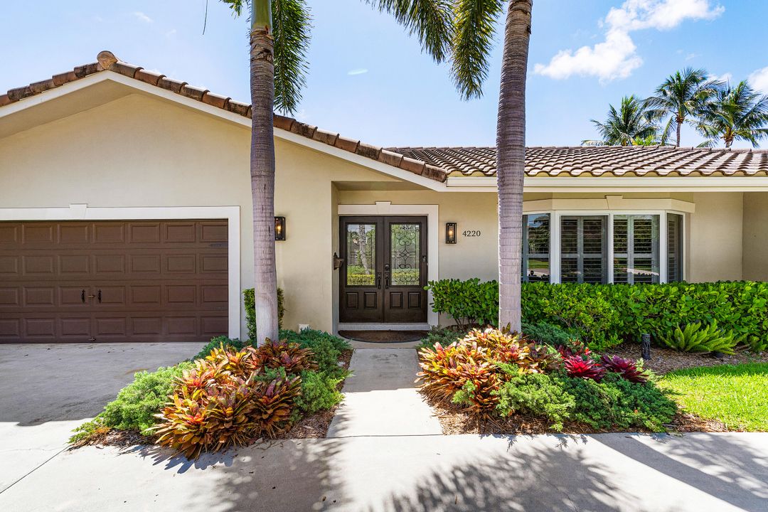 На продажу: $2,075,000 (3 спален, 2 ванн, 1900 Квадратных фут)