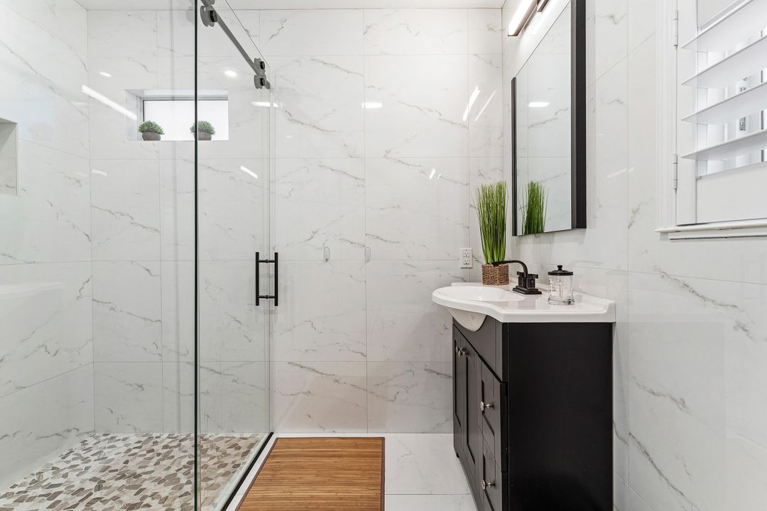 На продажу: $2,075,000 (3 спален, 2 ванн, 1900 Квадратных фут)