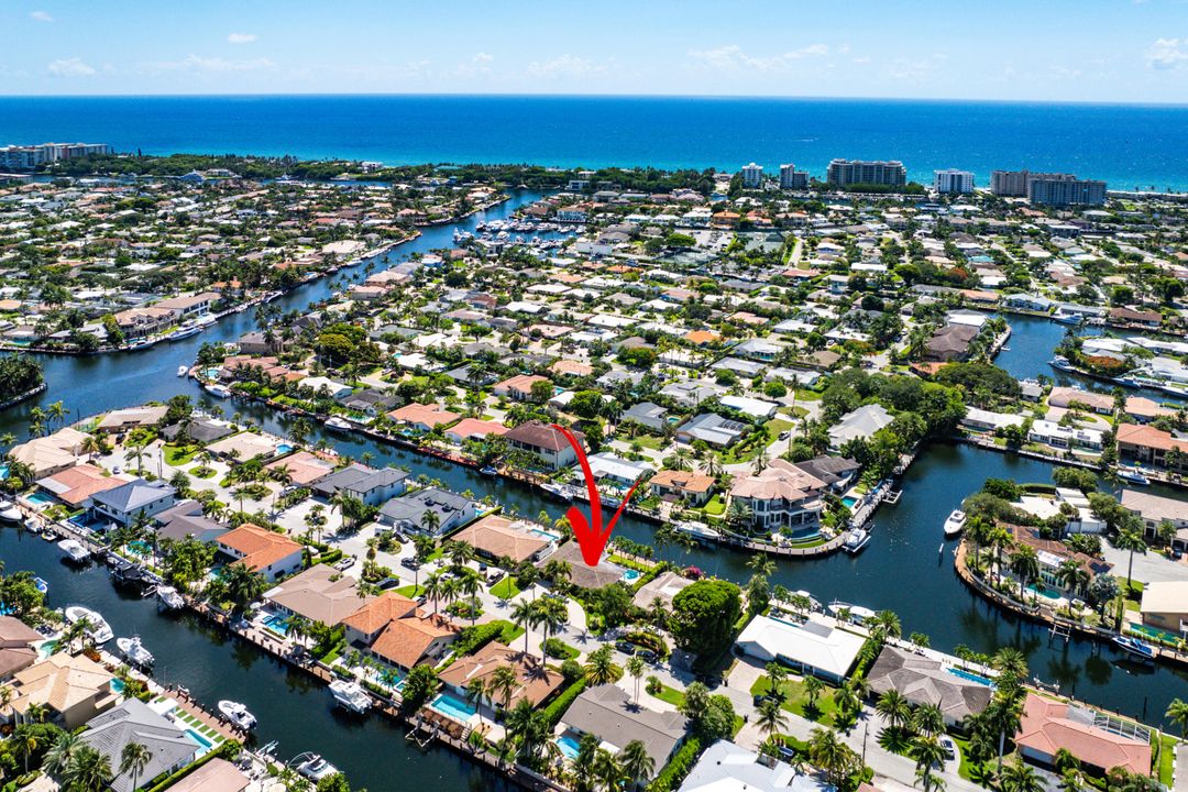 На продажу: $2,075,000 (3 спален, 2 ванн, 1900 Квадратных фут)