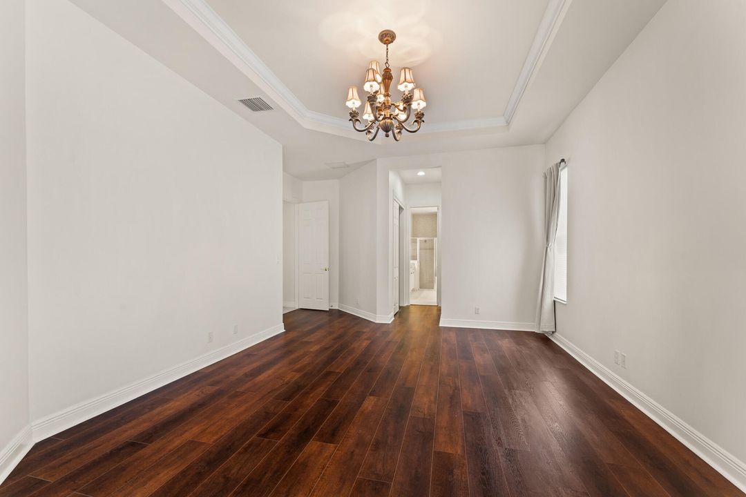 En Venta: $695,000 (2 camas, 2 baños, 2369 Pies cuadrados)