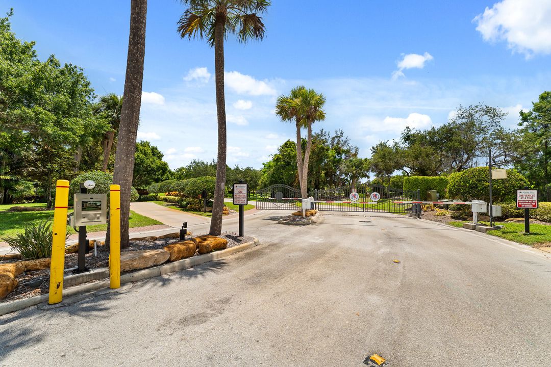 En Venta: $695,000 (2 camas, 2 baños, 2369 Pies cuadrados)