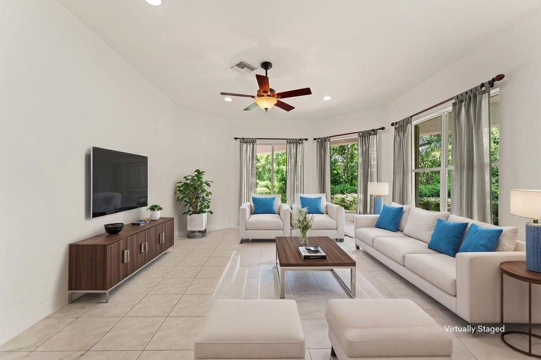 En Venta: $695,000 (2 camas, 2 baños, 2369 Pies cuadrados)