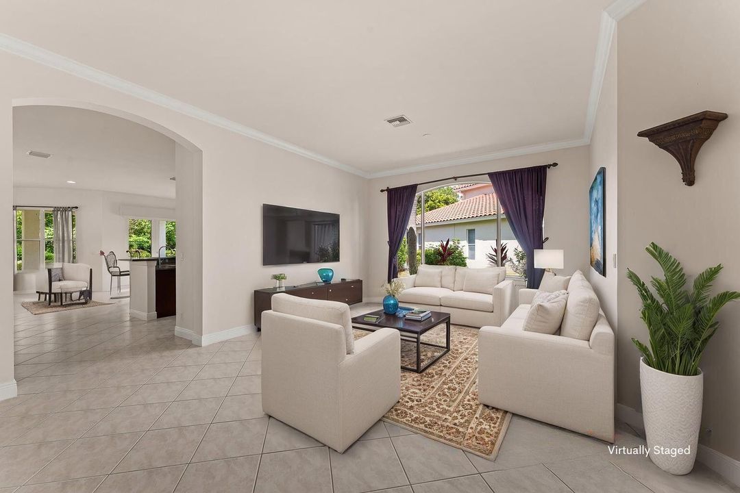 En Venta: $695,000 (2 camas, 2 baños, 2369 Pies cuadrados)