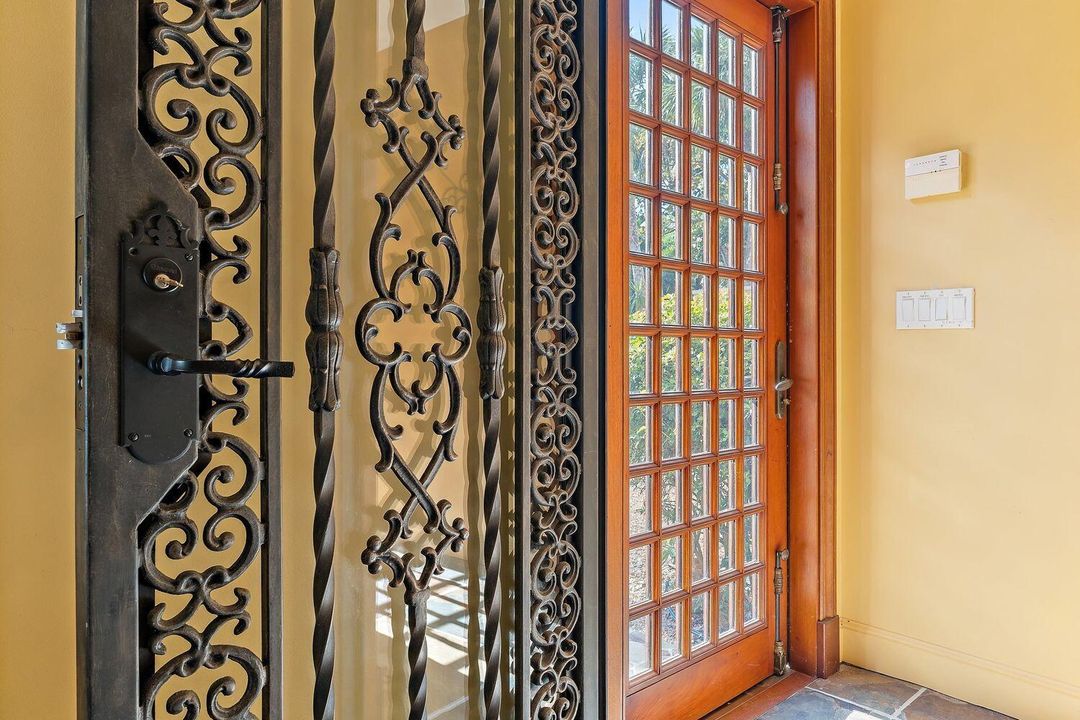 待售: $23,000,000 (6 贝兹, 6 浴室, 8020 平方英尺)