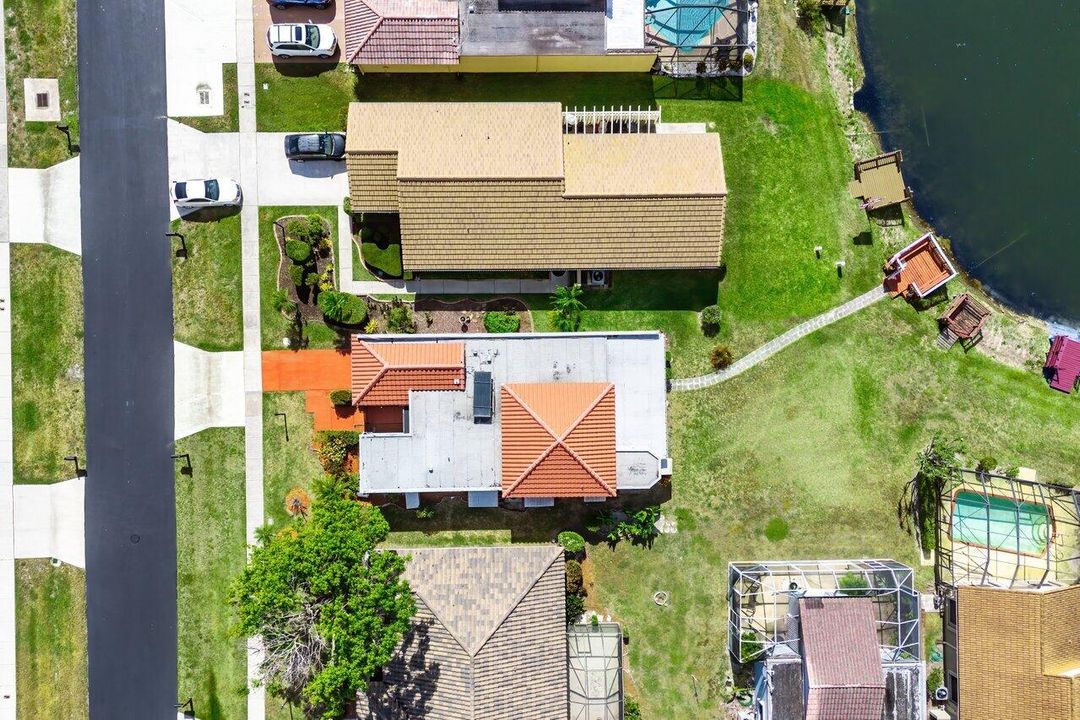 Active With Contract: $375,000 (3 beds, 2 baths, 1868 Square Feet)