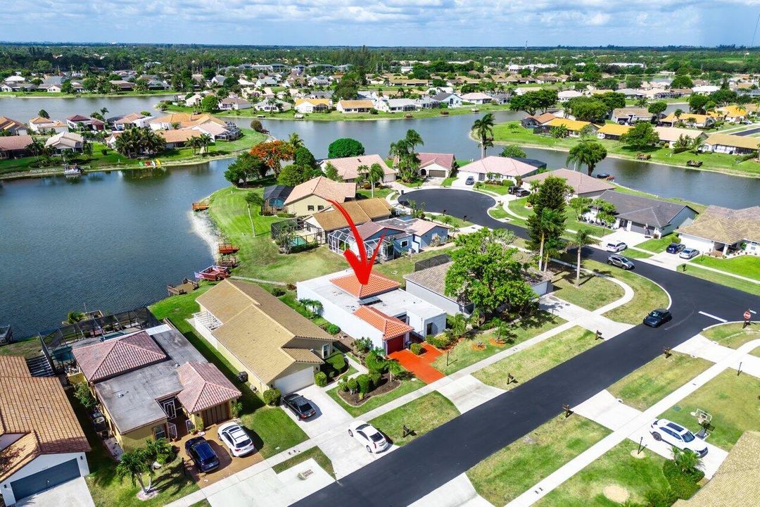 Active With Contract: $375,000 (3 beds, 2 baths, 1868 Square Feet)