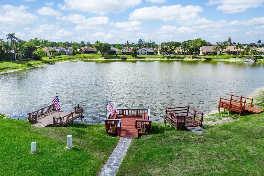 Active With Contract: $375,000 (3 beds, 2 baths, 1868 Square Feet)