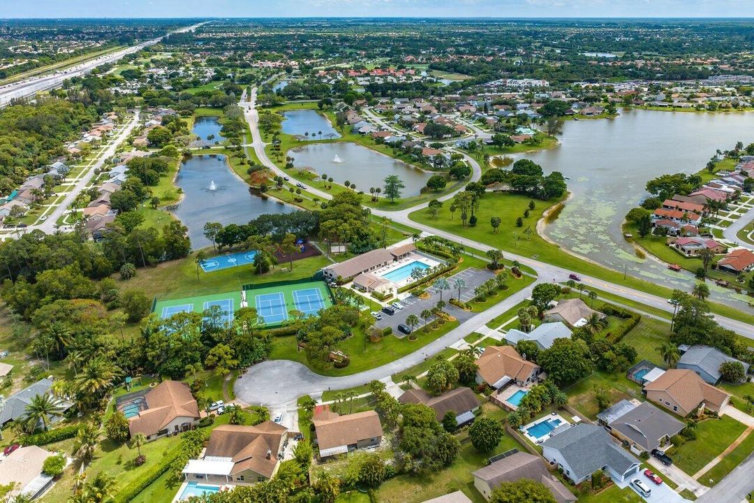 Active With Contract: $375,000 (3 beds, 2 baths, 1868 Square Feet)