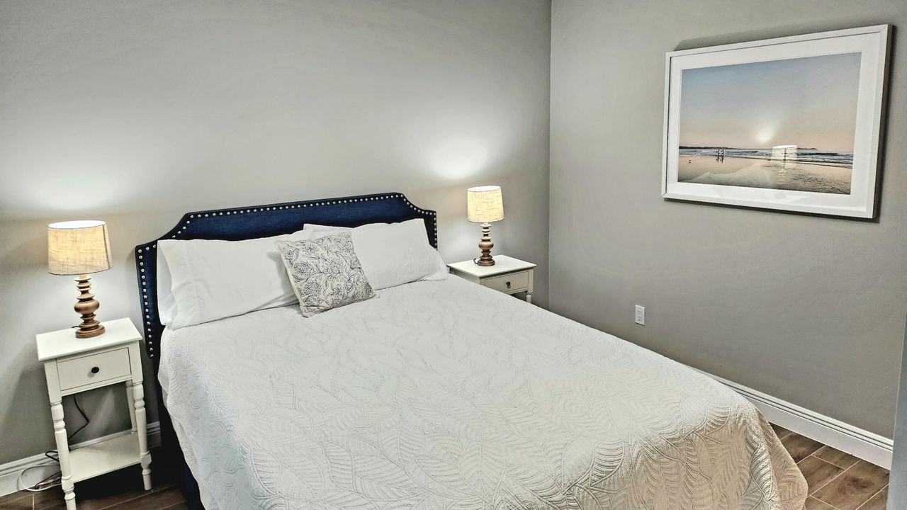 Activo con contrato: $2,900 (5 camas, 2 baños, 2138 Pies cuadrados)