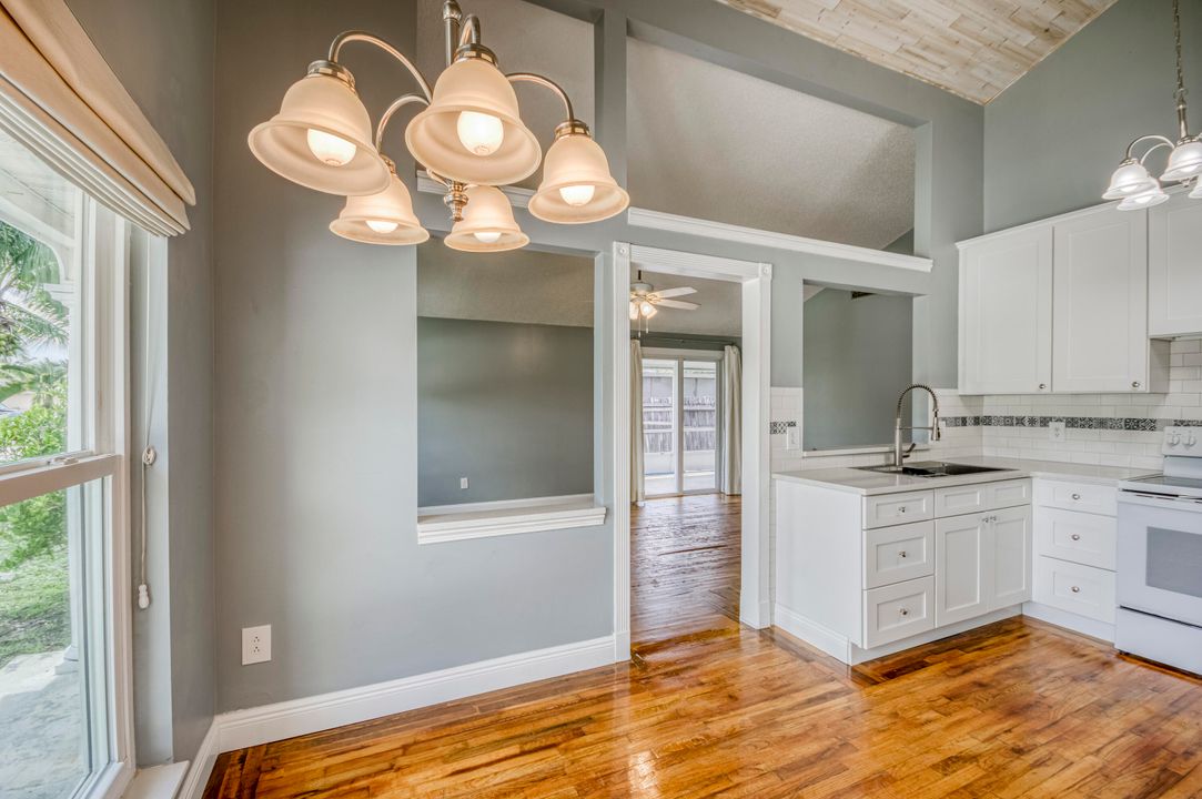 Active With Contract: $424,970 (3 beds, 1 baths, 1085 Square Feet)