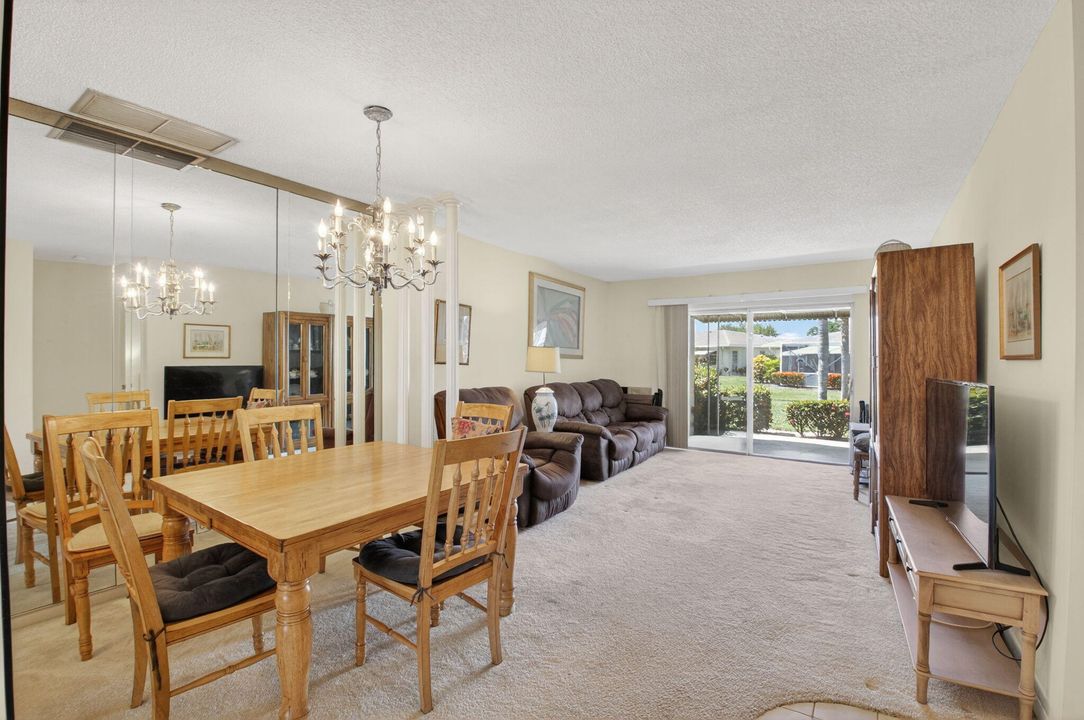 Active With Contract: $159,000 (2 beds, 1 baths, 908 Square Feet)