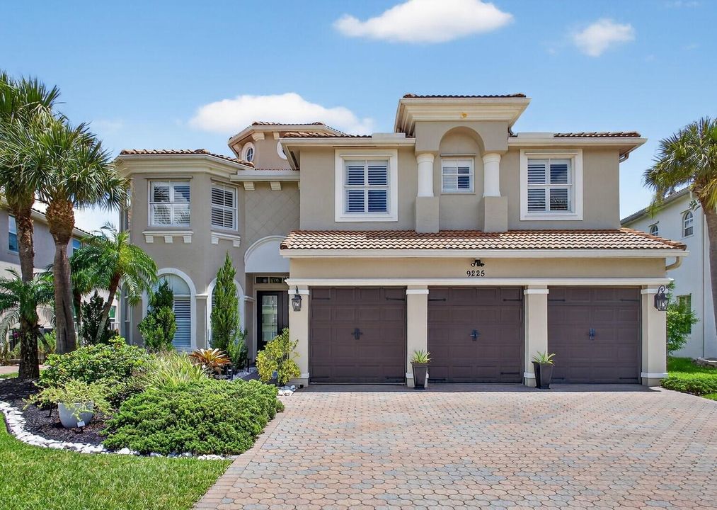 最近租的: $7,000 (6 贝兹, 5 浴室, 4170 平方英尺)