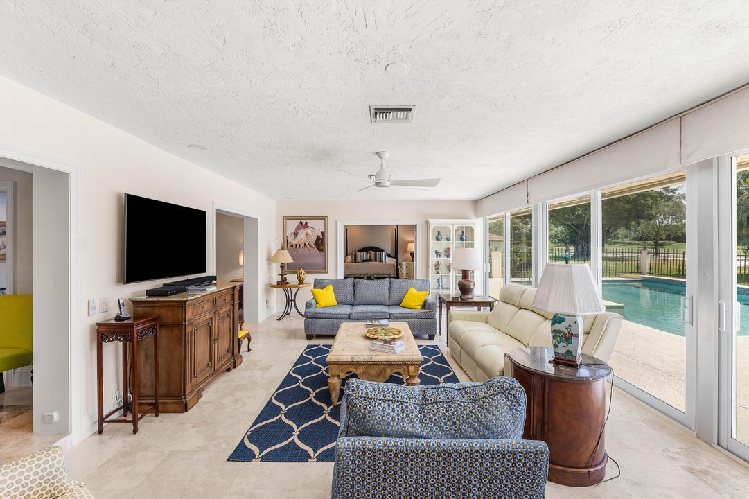 待售: $1,679,000 (4 贝兹, 3 浴室, 3418 平方英尺)