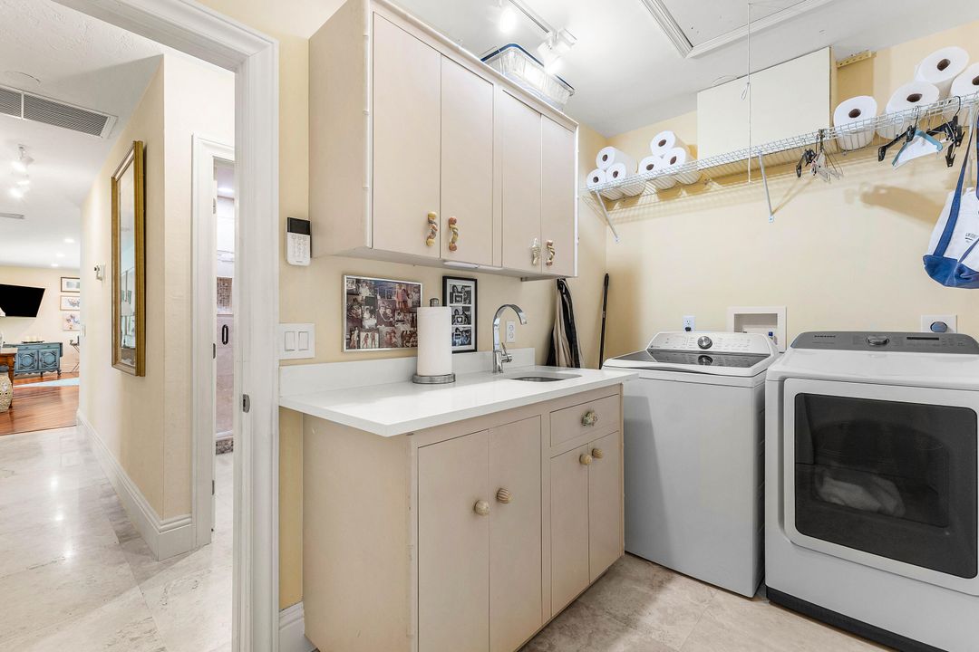 待售: $1,679,000 (4 贝兹, 3 浴室, 3418 平方英尺)