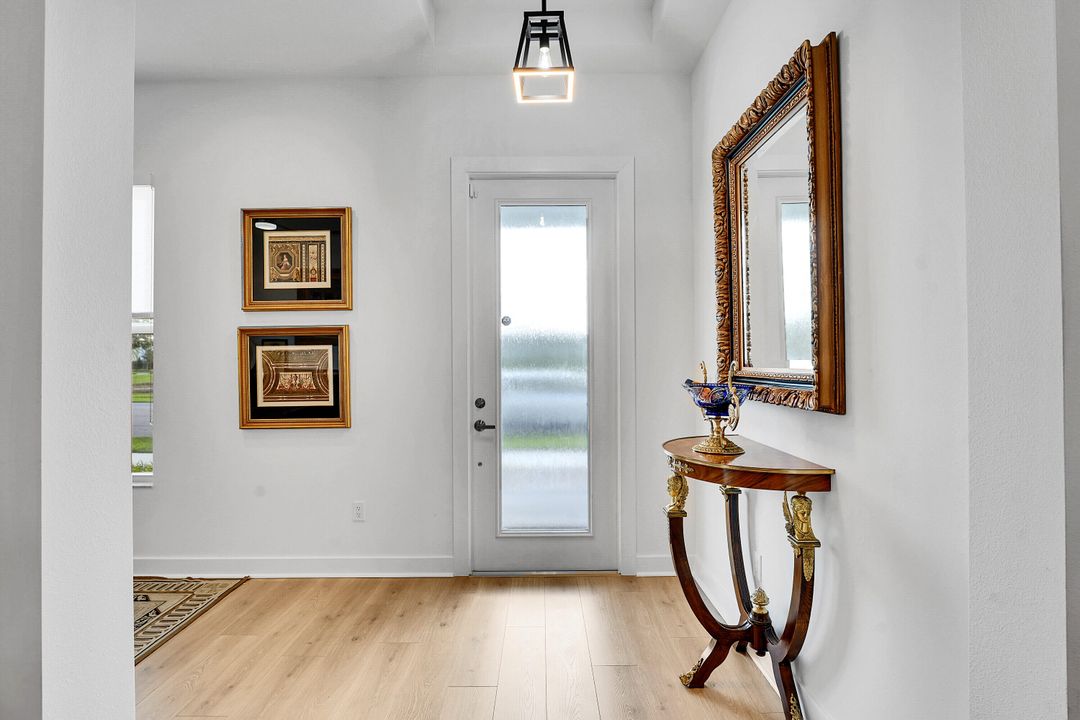 Active With Contract: $1,999,000 (4 beds, 4 baths, 3698 Square Feet)