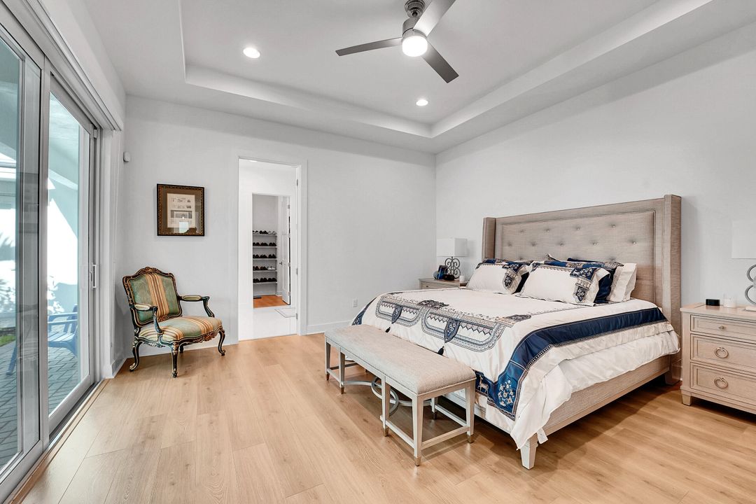 Active With Contract: $1,999,000 (4 beds, 4 baths, 3698 Square Feet)