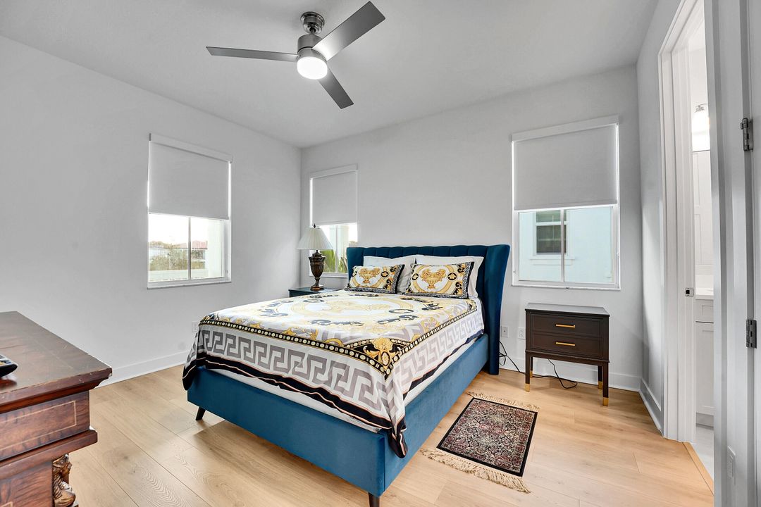 Active With Contract: $1,999,000 (4 beds, 4 baths, 3698 Square Feet)