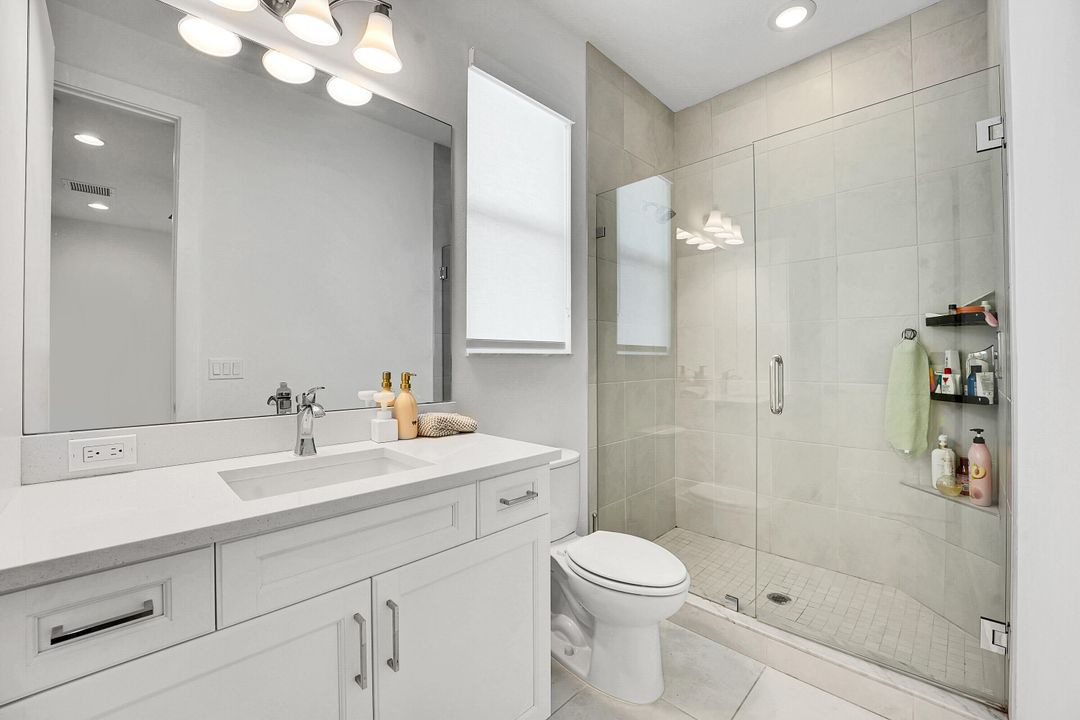 Active With Contract: $1,999,000 (4 beds, 4 baths, 3698 Square Feet)