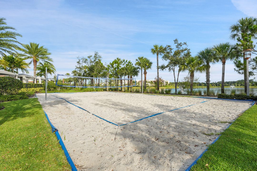 Active With Contract: $1,999,000 (4 beds, 4 baths, 3698 Square Feet)