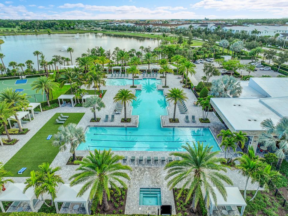 Active With Contract: $1,999,000 (4 beds, 4 baths, 3698 Square Feet)