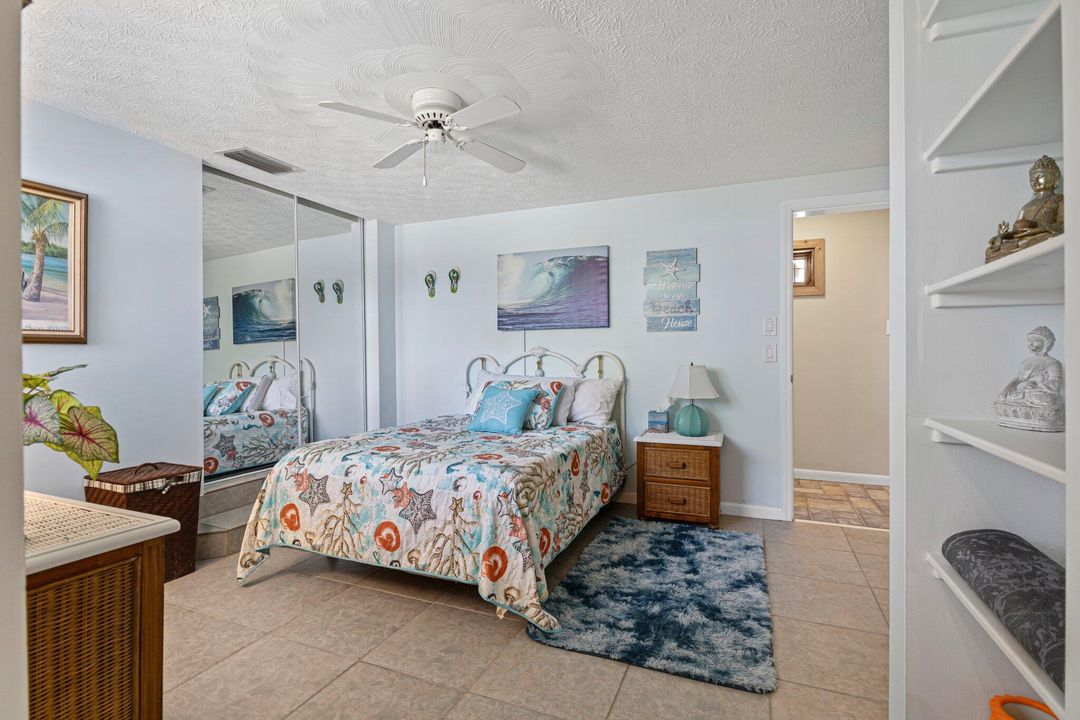 Под контрактом: $1,500,000 (4 спален, 5 ванн, 3534 Квадратных фут)