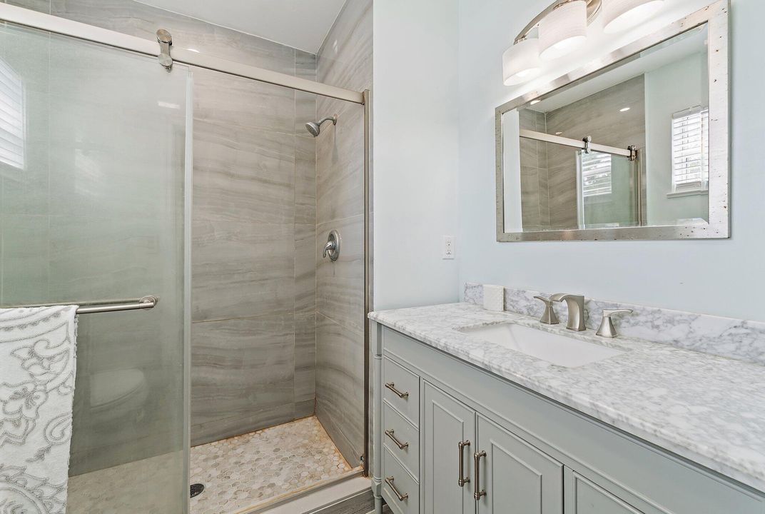 На продажу: $399,900 (4 спален, 2 ванн, 1287 Квадратных фут)