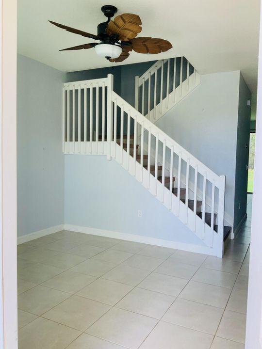 待售: $275,000 (3 贝兹, 2 浴室, 1685 平方英尺)