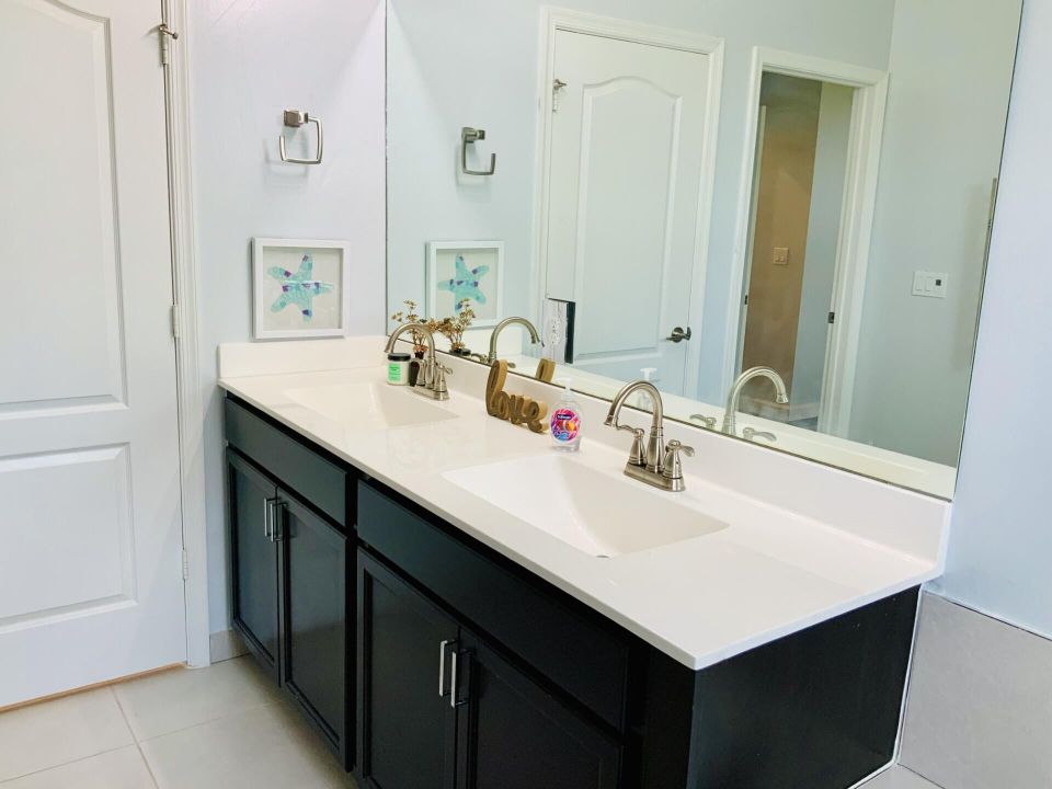 待售: $275,000 (3 贝兹, 2 浴室, 1685 平方英尺)