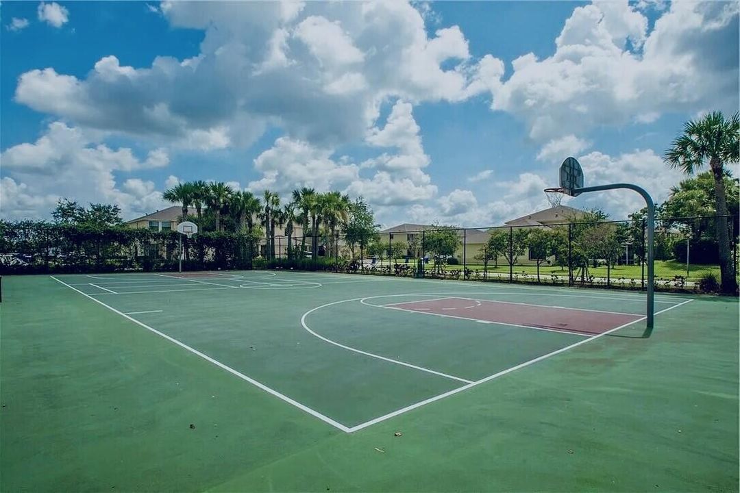 待售: $275,000 (3 贝兹, 2 浴室, 1685 平方英尺)