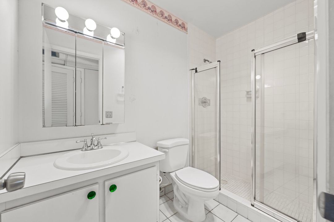 For Sale: $180,000 (2 beds, 2 baths, 840 Square Feet)