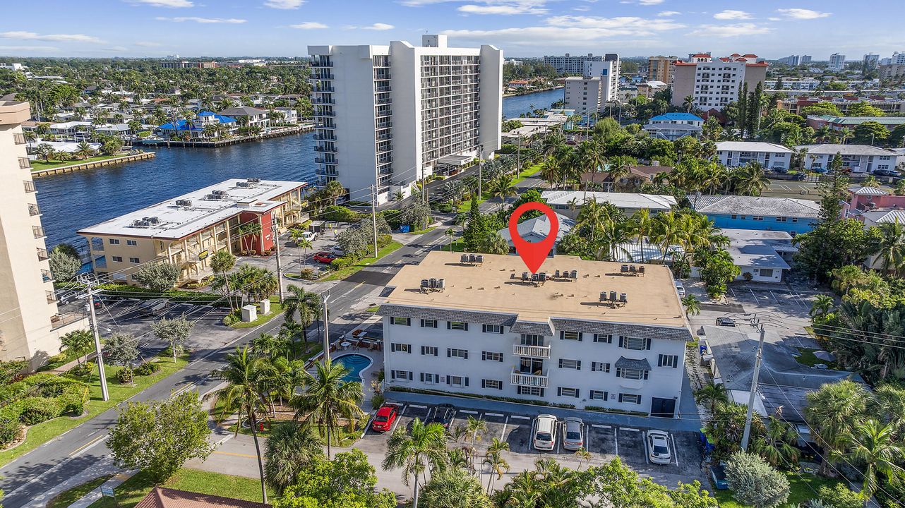 For Sale: $180,000 (2 beds, 2 baths, 840 Square Feet)