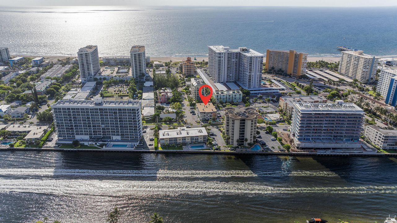 For Sale: $180,000 (2 beds, 2 baths, 840 Square Feet)