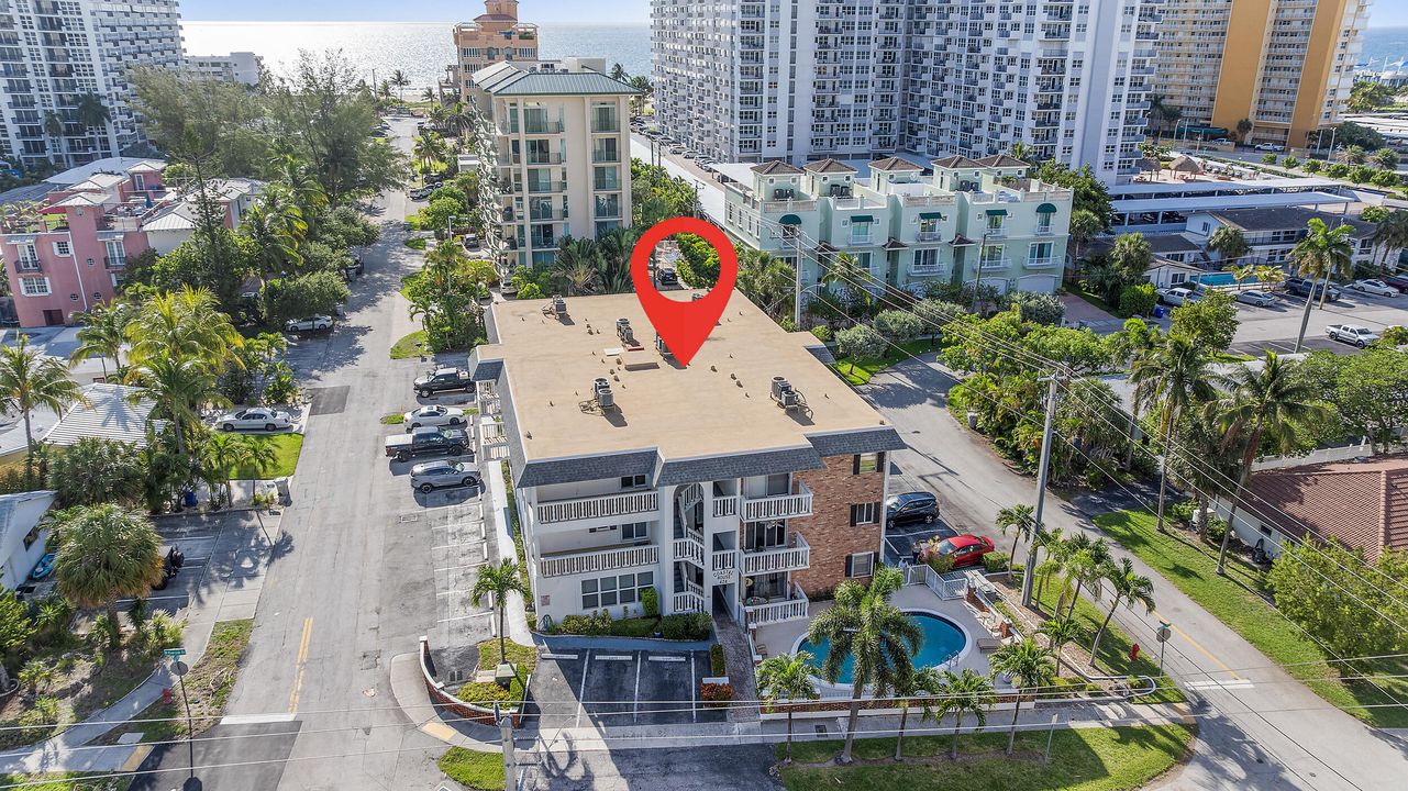 For Sale: $180,000 (2 beds, 2 baths, 840 Square Feet)