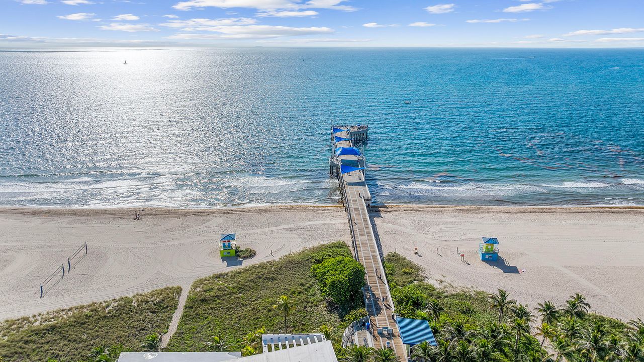 For Sale: $180,000 (2 beds, 2 baths, 840 Square Feet)