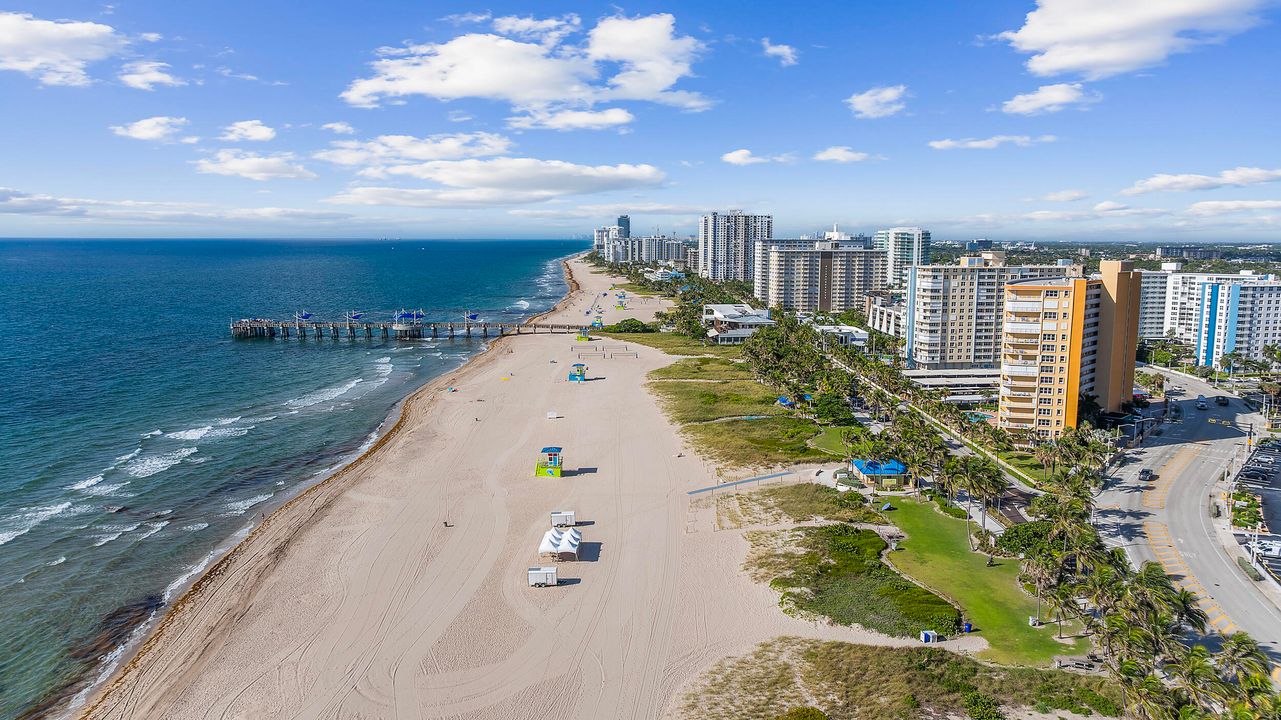 For Sale: $180,000 (2 beds, 2 baths, 840 Square Feet)