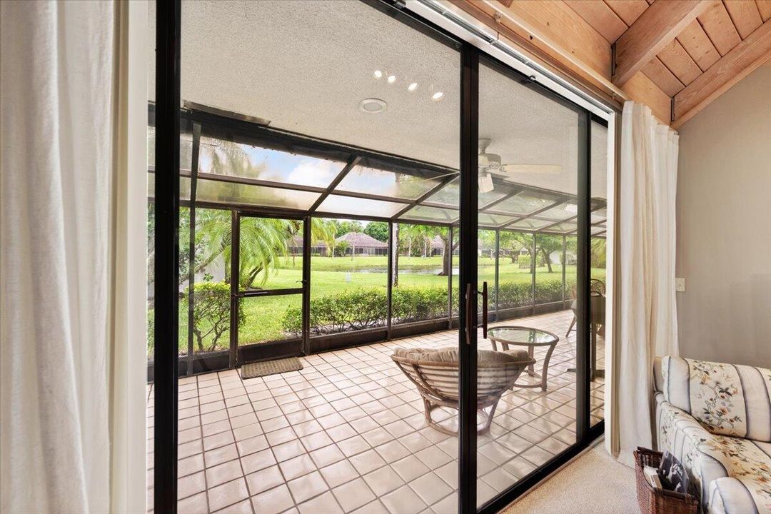 Active With Contract: $1,100,000 (3 beds, 3 baths, 2183 Square Feet)