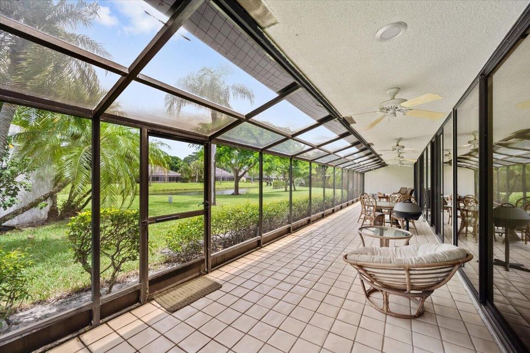 Active With Contract: $1,100,000 (3 beds, 3 baths, 2183 Square Feet)