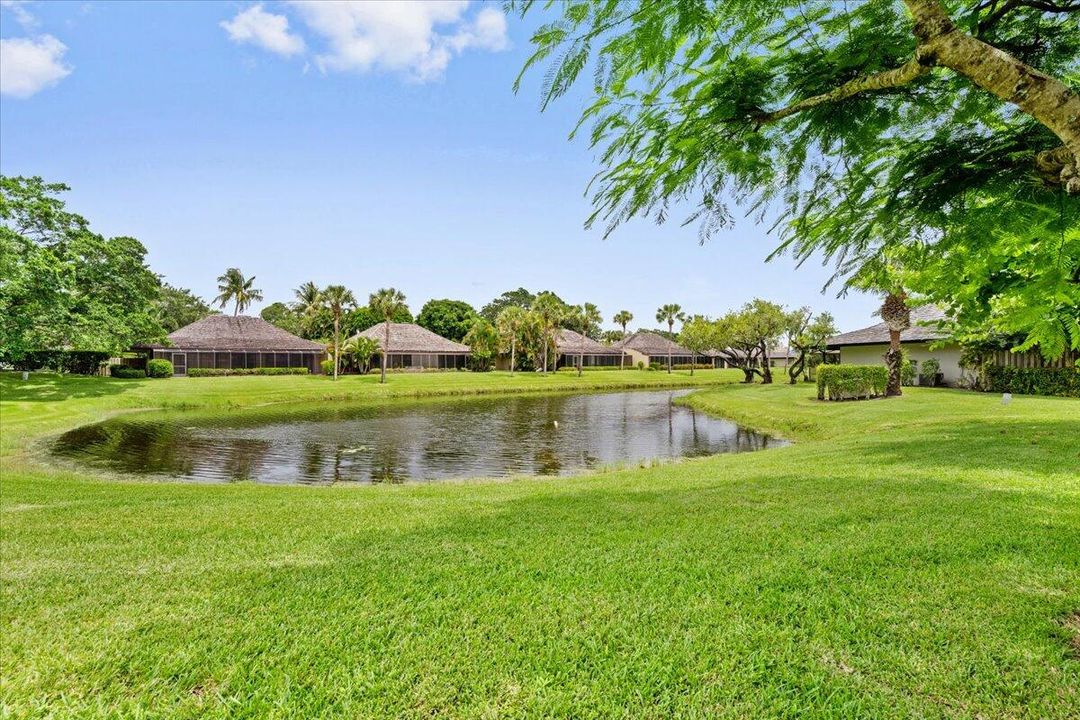 Active With Contract: $1,100,000 (3 beds, 3 baths, 2183 Square Feet)