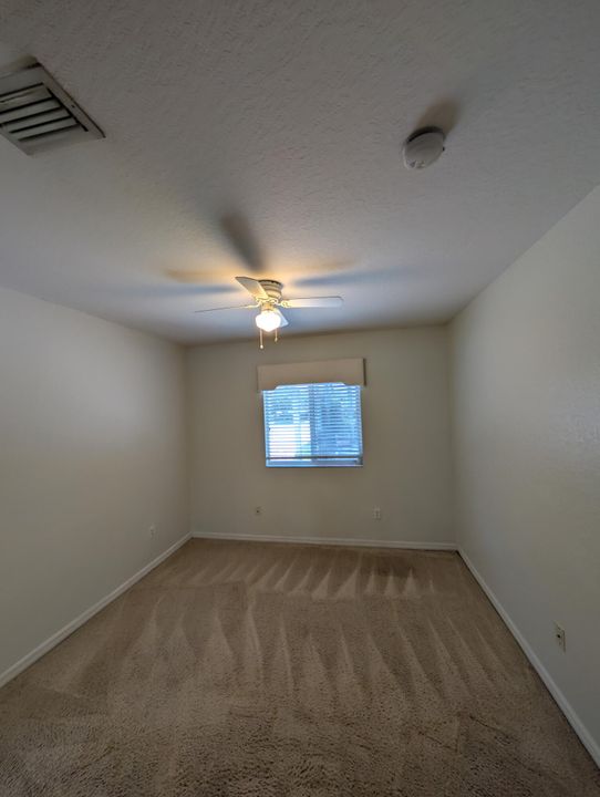 En Venta: $329,000 (3 camas, 2 baños, 1727 Pies cuadrados)