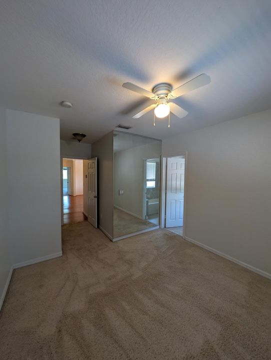 En Venta: $329,000 (3 camas, 2 baños, 1727 Pies cuadrados)